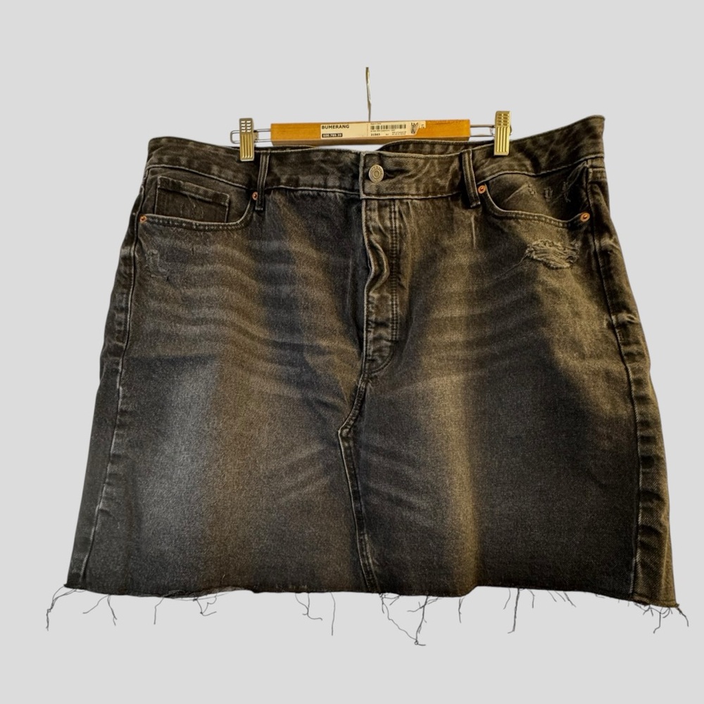 Old Navy Black Mini Jean Skirt 22 High Rise Raw Hem Distressed Button Closure
